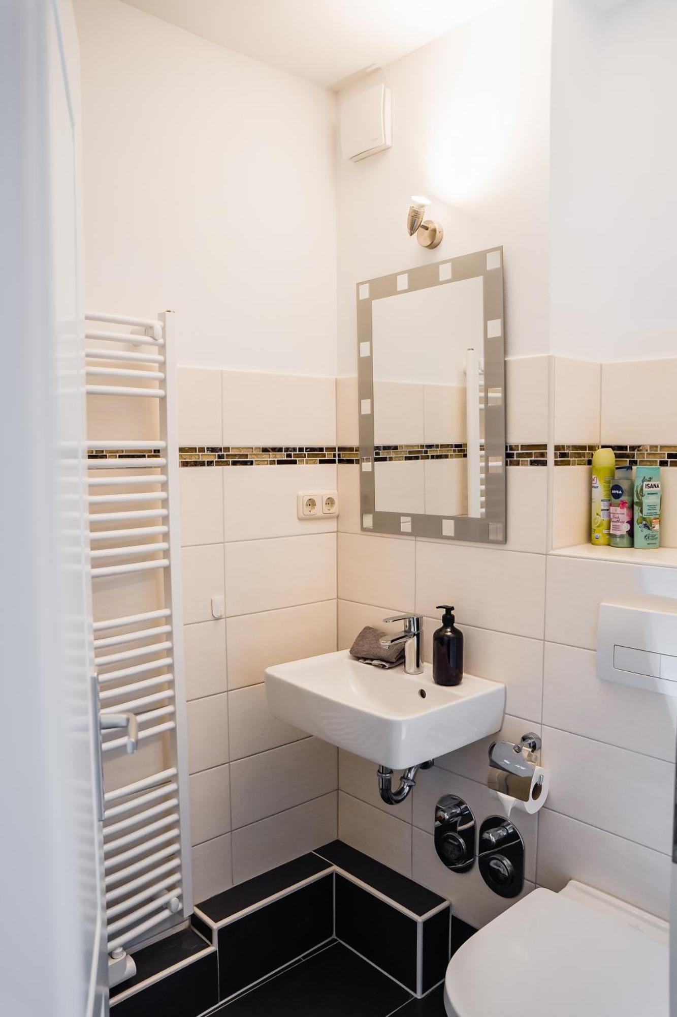 Cozy And Central Apartment Luebeck Luaran gambar